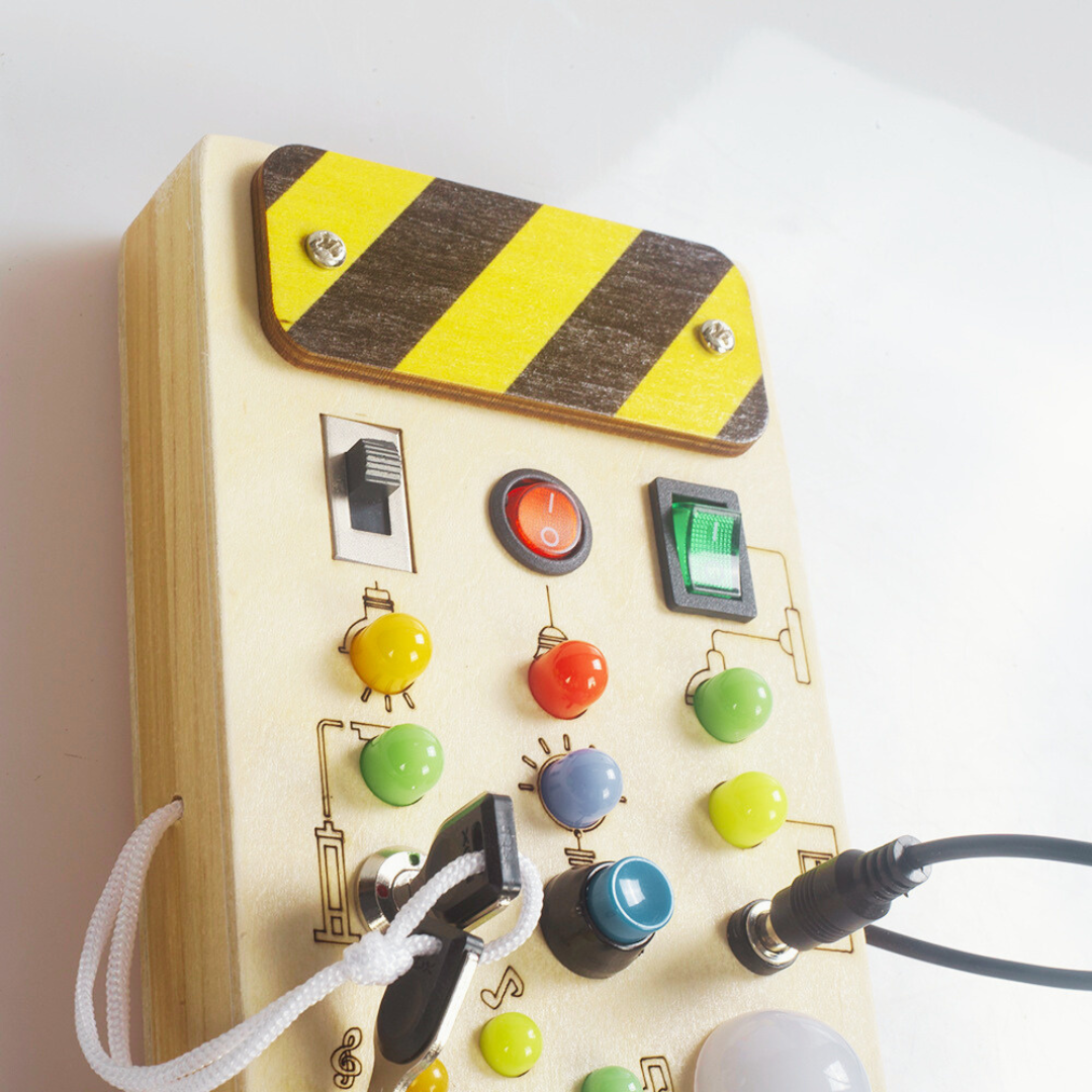 BrightMinds™ - Busy Board & LED Switch